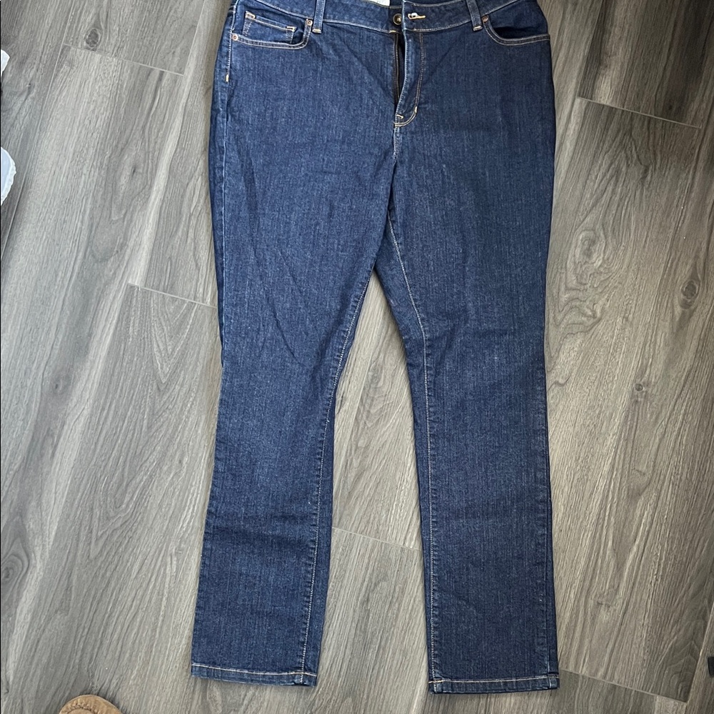L.L. Bean Dark Blue Straight Leg Favorite Fit Women's Jeans, Size 16